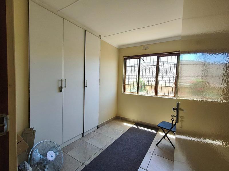 6 Bedroom Property for Sale in Mthata Eastern Cape